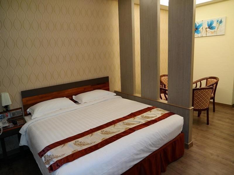 Nova Kuching Hotel Dış mekan fotoğraf