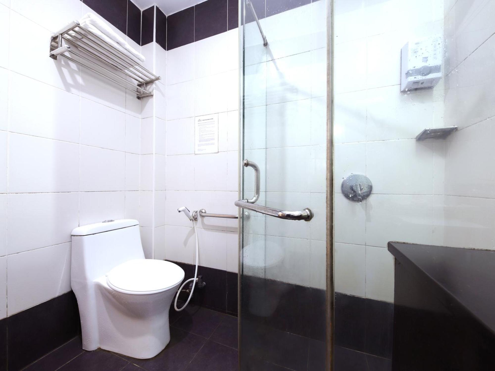 Nova Kuching Hotel Dış mekan fotoğraf